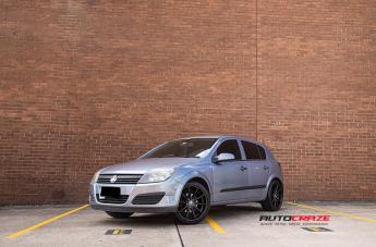 HOLDEN ASTRA  5 STUD  CONCAVE MATTE BLACK